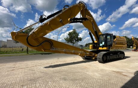 CAT 374 Triple